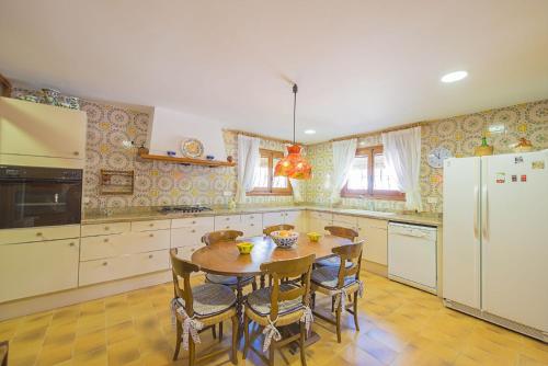 Konyha, Villa Mas Blanc - PlusHolidays in Bonaire