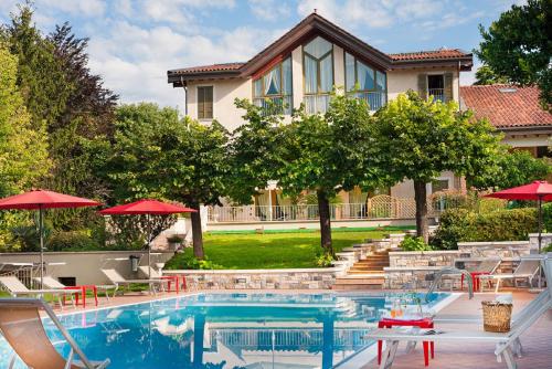  Olea Dei Holiday Apartments, Pension in San Felice del Benaco
