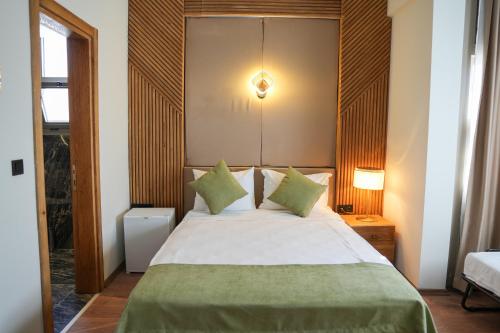 1 double bed