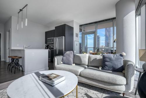 South Loop 2br w pool gym rooftop nr L CHI-995 in Chicago, USA