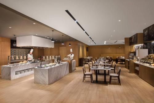 อาหารและเครื่องดื่ม, Fairfield by Marriott Xi'an North Station in สถานีรถไฟซีอานเหนือ