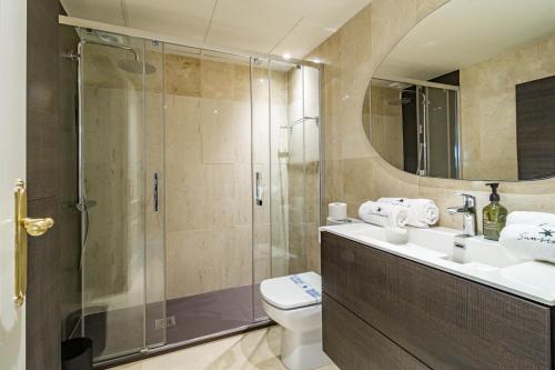 One-Bedroom Apartment image 10