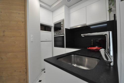 廚房, Appartement Cocooning calme in 拉馬德萊娜