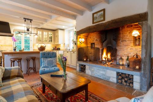 Le Moulin sur Célé - Luxury Villas with Private Pool (Le Moulin sur Cele - Luxury Villas with Private Pool) in Saint-Sulpice (Midi-Pyrenees)