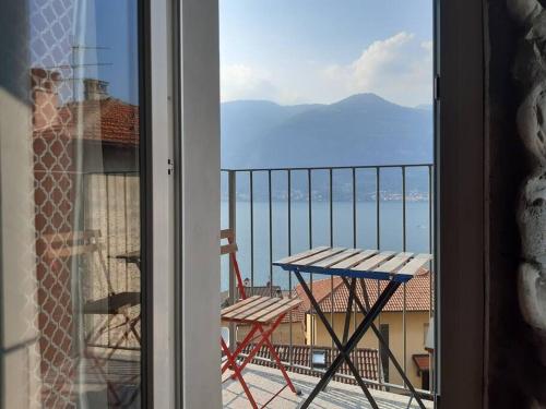 Romantic bright apartment near Bellagio - MIRO'