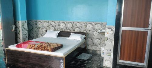 New Hotel Gautam Lodging & Fooding