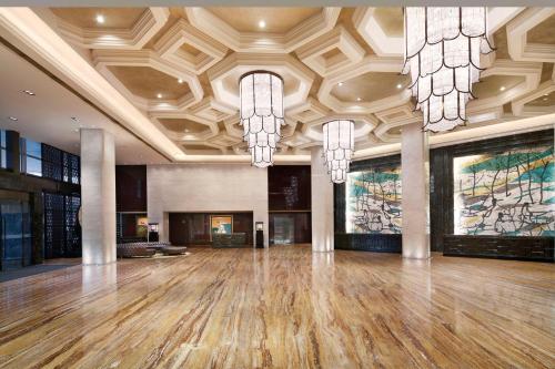 Photo - Sheraton Shanghai Waigaoqiao Hotel