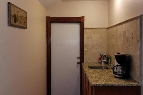 One-Bedroom Apartment image 10