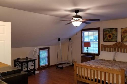 One-Bedroom Apartment image 1