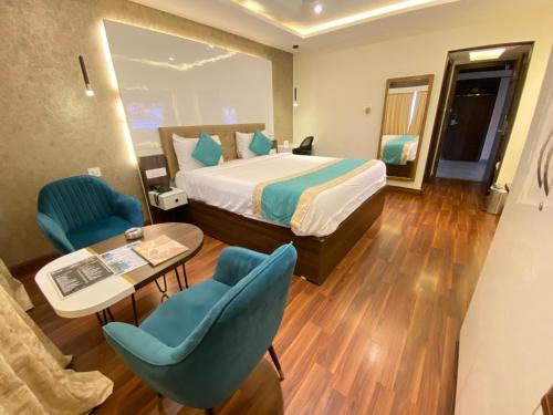 Hotel Hilarity Inn in Sirumathur
