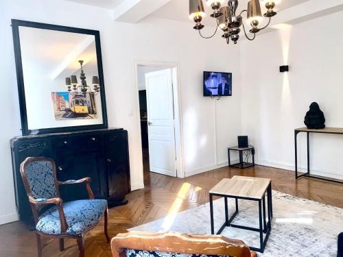 *Chic & Basic T3* place Carnot - Location saisonnière - Carcassonne