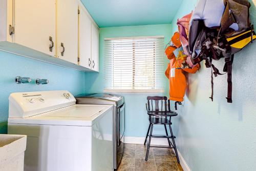 Resting Eagle Beach House in Bremerton (WA)