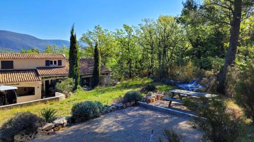 Maison de 3 chambres avec piscine partagee jardin clos et wifi a Mons