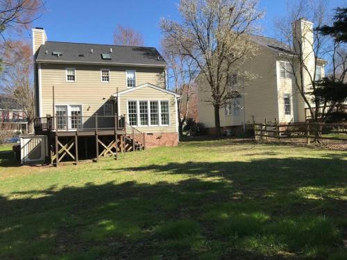 *Spacious King Suite- central to Duke/UNC/Airport detail
