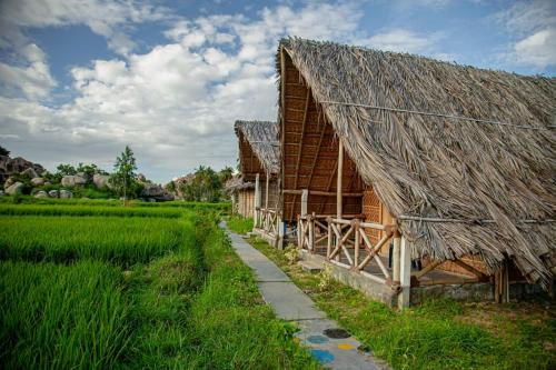 Om home hampi