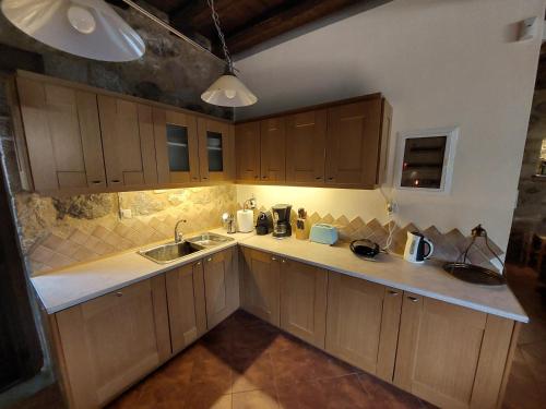 廚房, Lilea Country House in 普利德羅索斯