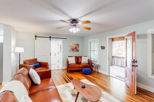 The Retreat at Fern Cove in Etowah (NC)