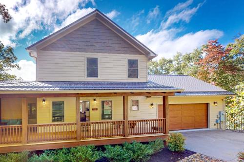 The Retreat at Fern Cove in Etowah (NC)