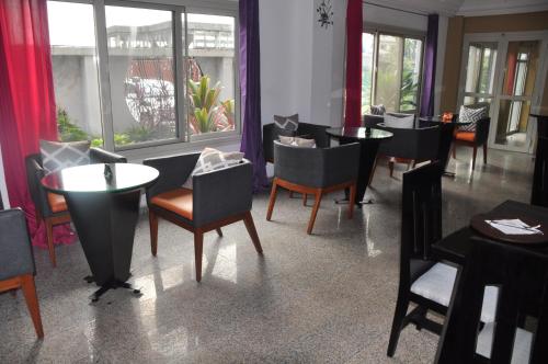 ห้องอาหาร, Futuris Hotel in ดูอาลา