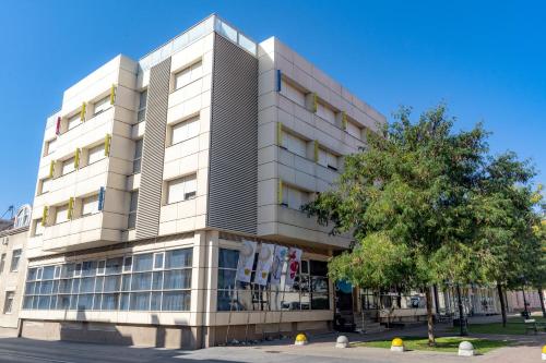 . Artearia Hotel
