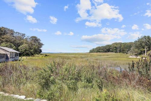 Sunset Sanctuary: Minot Beach Scituate in Scituate, USA