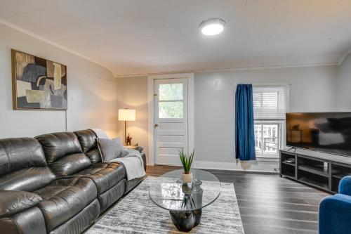 Pet-Friendly Auburn Apartment with Balcony! in Auburn, USA