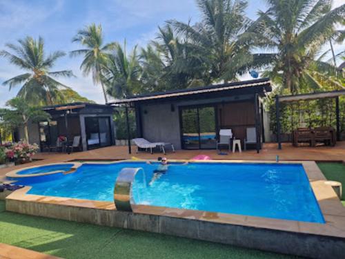 พูลวิลล่า บ้านกรูด - BanKrut Pool Villa