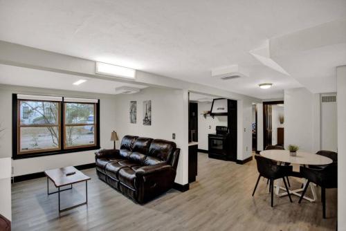 Unique Downtown 2br 2ba close to everything Apt.B in Gainesville, USA
