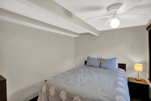 Unique Downtown 2br 2ba close to everything Apt.B in Gainesville, USA