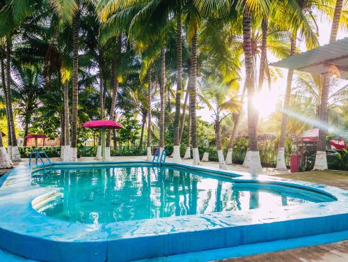 Hotel y Restaurante 7 Mares in เรตาลอูเลอู