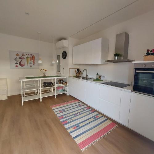 virtuve, La casa di Matías (La casa di Matias) in Valverde (Catania)