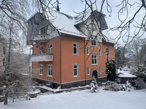 Moderne Ferienwohnungen in alter Villa