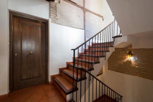 Central, near the Alhambra, quiet and autentic! Central, near the Alhambra, quiet and autentic!