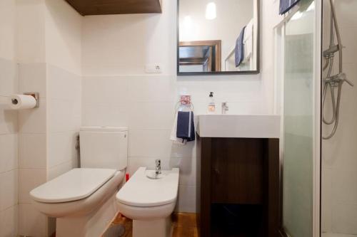 Central, near the Alhambra, quiet and autentic! Central, near the Alhambra, quiet and autentic!