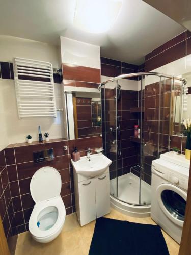ClickTheFlat Solidarności City Center Apart Rooms – Warsaw, NM