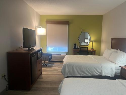 Holiday Inn Express Hotel & Suites Sioux Falls At Empire Mall, an IHG Hotel