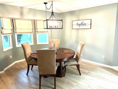 Oasis Away Englewood, Florida! Spacious home w/ heated pool thumb 2