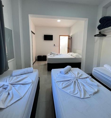 1 double bed, 3 twin beds