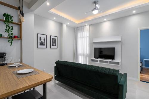 Shared lounge/TV area, Conforto na Tijuca - Proximo ao metro - CV410 Z5 in Tijuca