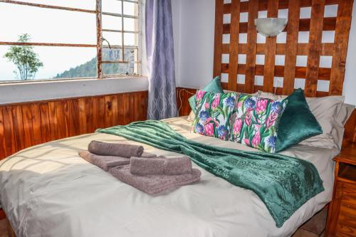 1 double bed, 2 sofa beds