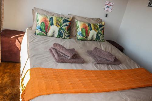 1 double bed, 2 sofa beds