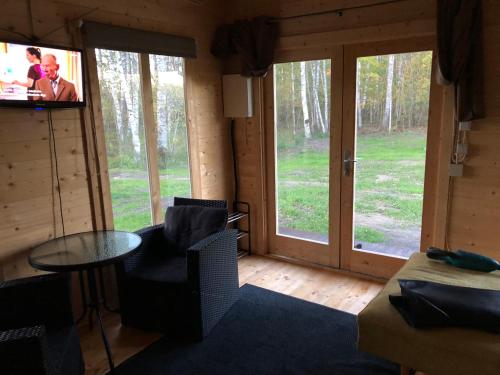 Saare-Toominga camping house in Vaibla