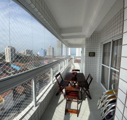 ระเบียง/ชานเรือน, Excelente Apto com piscina 200 mts da praia - QX10H in มารากานา