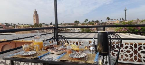 RIAD & SPA SOUS LE SOLEIL Chez Jerome et Pamela Suite sahara - image 7