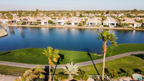 La Quinta Luxurious Vacation Home in La Quinta, USA