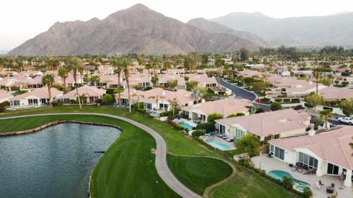 La Quinta Luxurious Vacation Home in La Quinta, USA