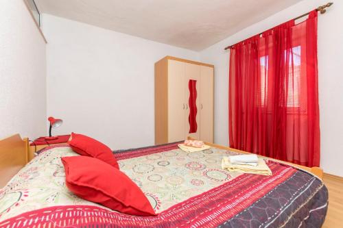 Apartments Jerka - image 3