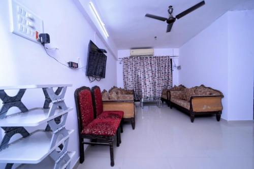 Super Big 3 BHK, near Station with parking