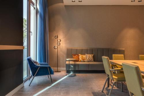 Courtyard by Marriott Cologne - image 14