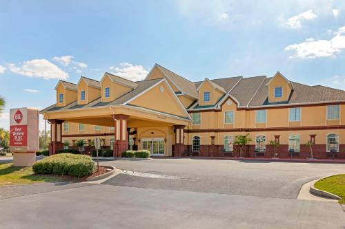 Best Western Plus Bradbury Inn and Suites